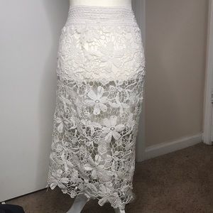 white lace skirt
